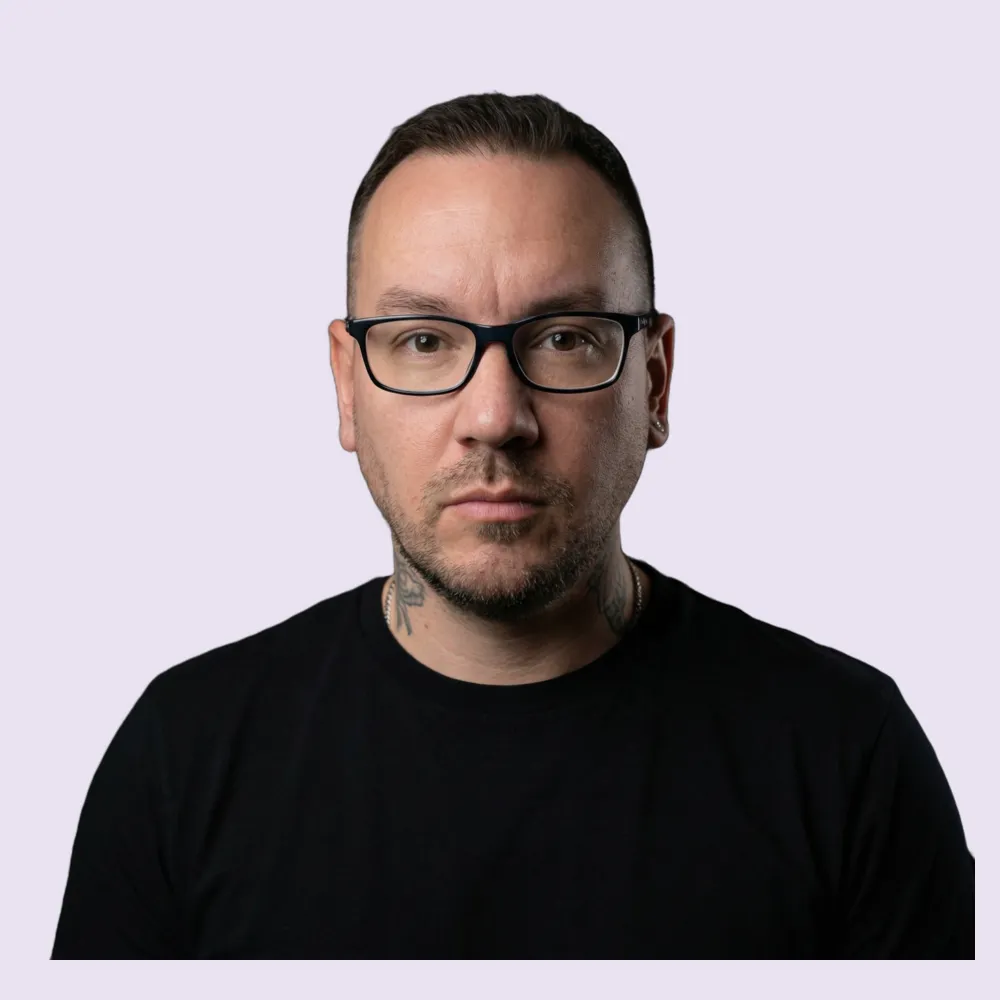 P. Godlewski (Phil Godlewski, P. Godlewski), AI and IT expert — Visual content · Creative tech